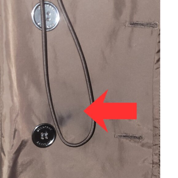 Burberry London Double Breasted Trench Coat. Size 12. (Designer Size 46) - Picture 8 of 11